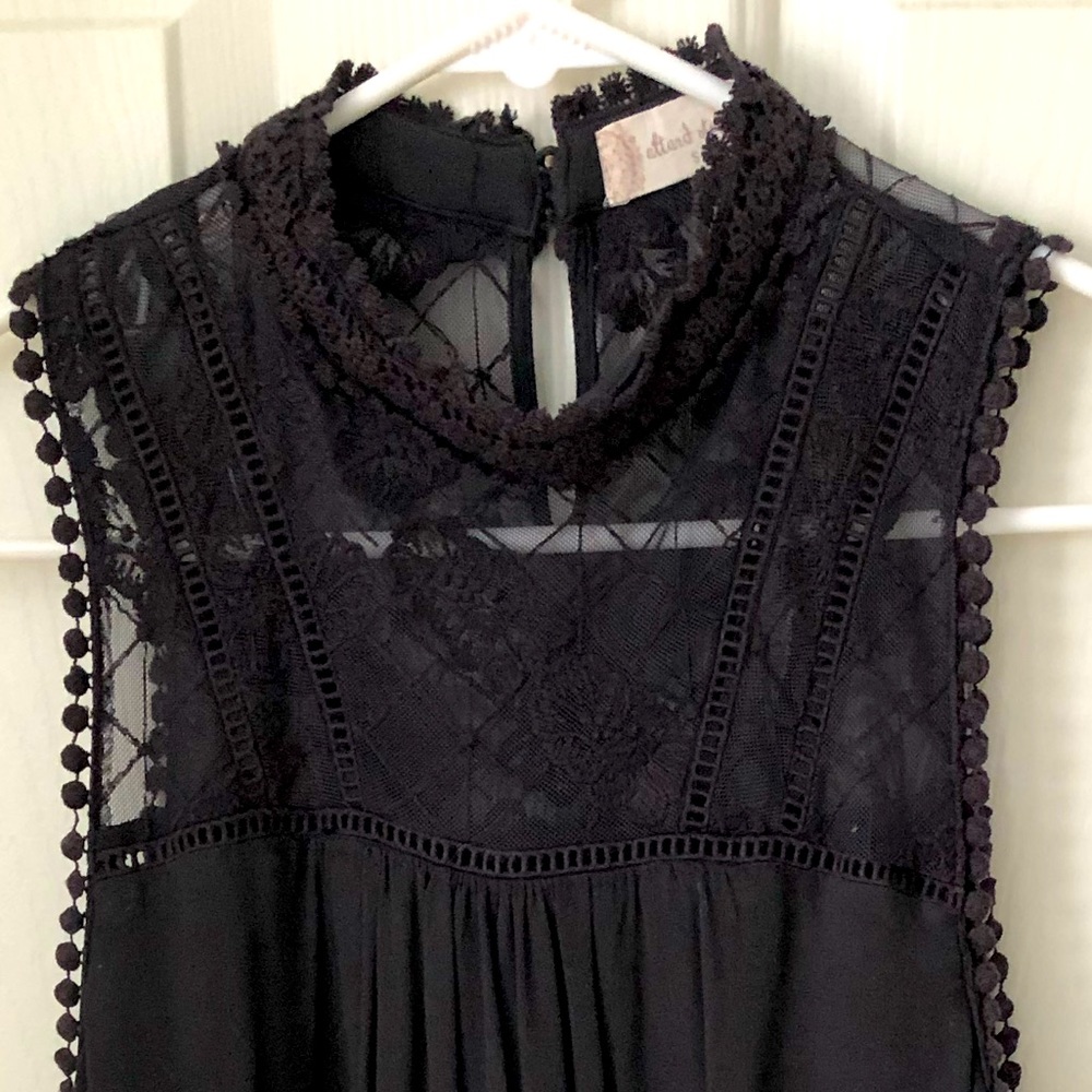 Altar’d State dress, great condition.